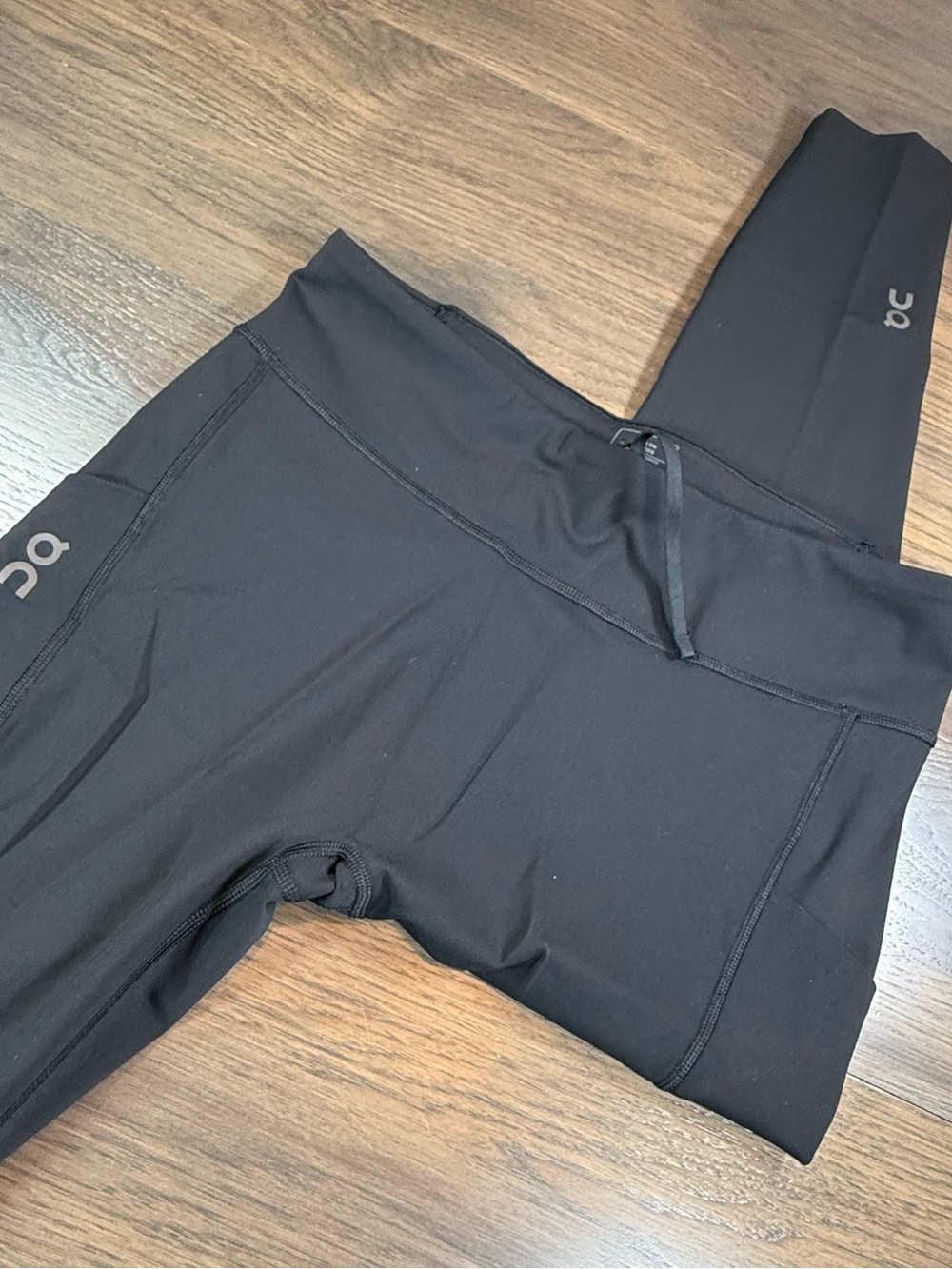 On Running Black Performance Tights 7/8